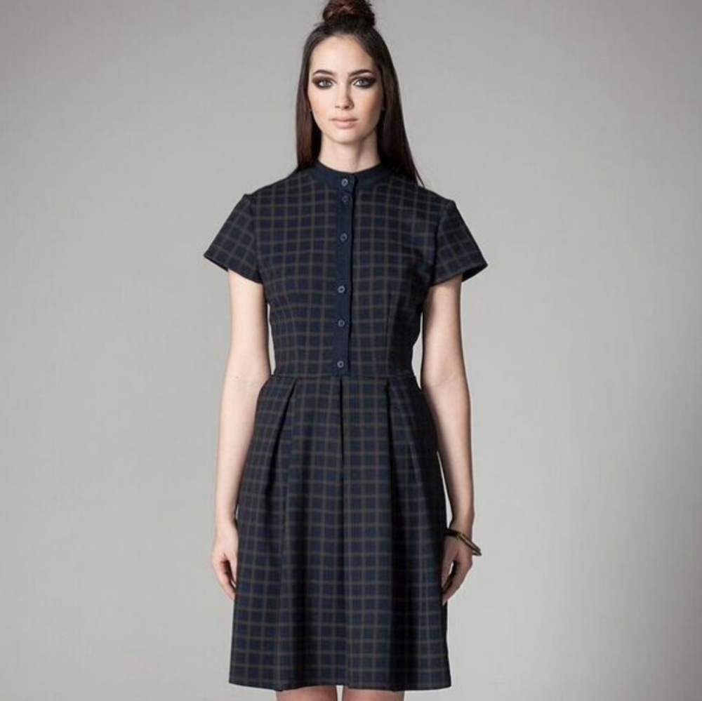 🇨🇦 Jennifer Glasgow Plaid Shirtdress